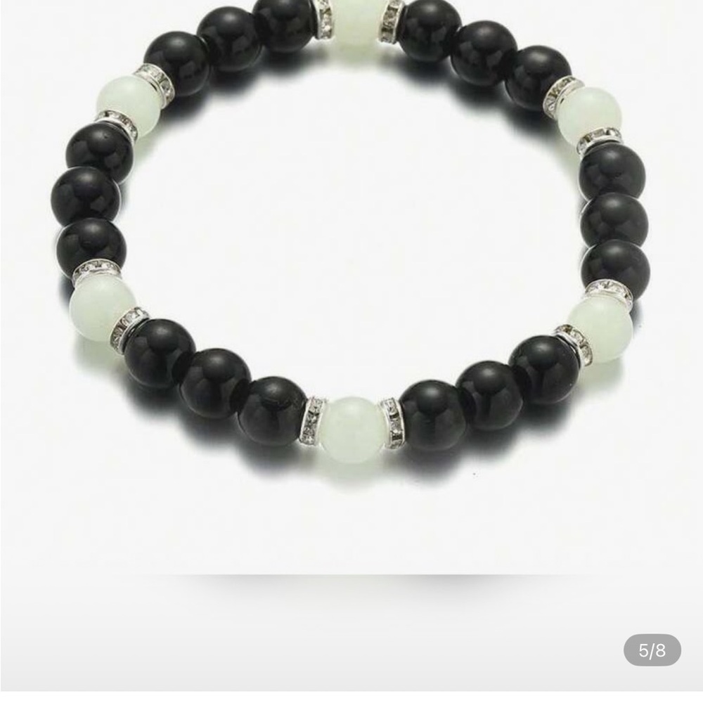 Glow in the Dark Beaded Bracelet - Picture 2 of 2